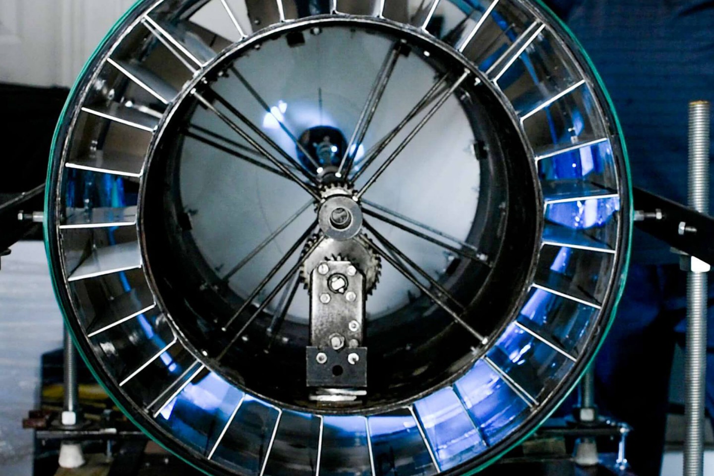 airflowmotor-landing-01-uai-1440x960
